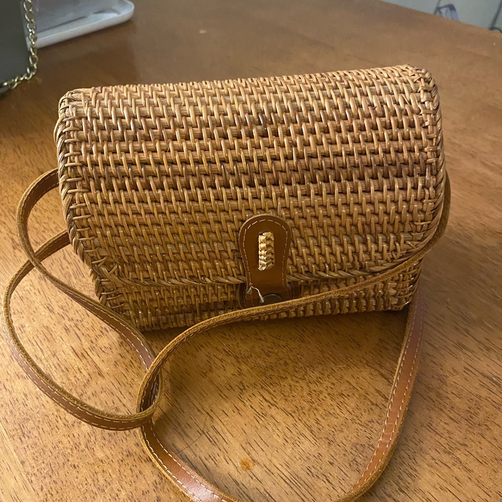 Rectangular basket purse